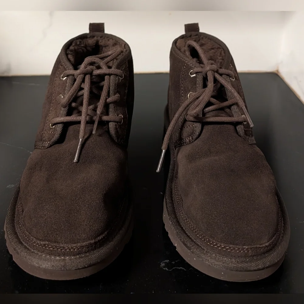 UGG stylish dark